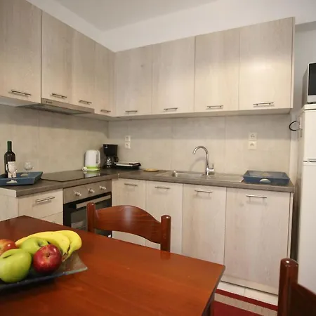 Cozy In City's Suburbs