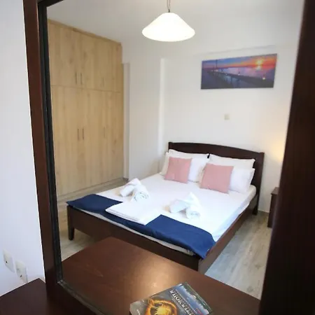 Apartmán Cozy In City's Suburbs *