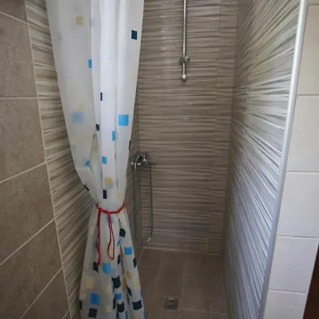 Cozy In City's Suburbs Apartmán