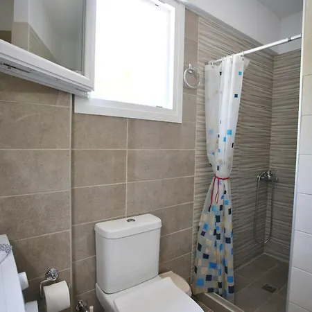 Apartament Cozy In City's Suburbs *