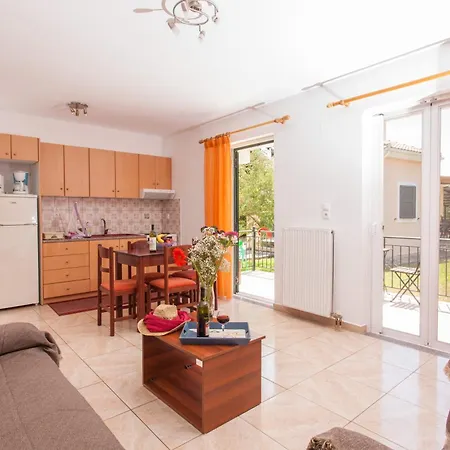 Cozy In City's Suburbs Appartamento