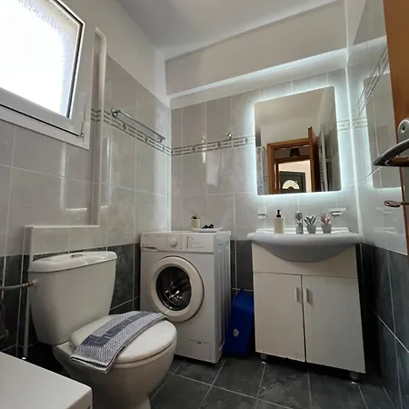 Cozy In City's Suburbs Apartment Lefkada City